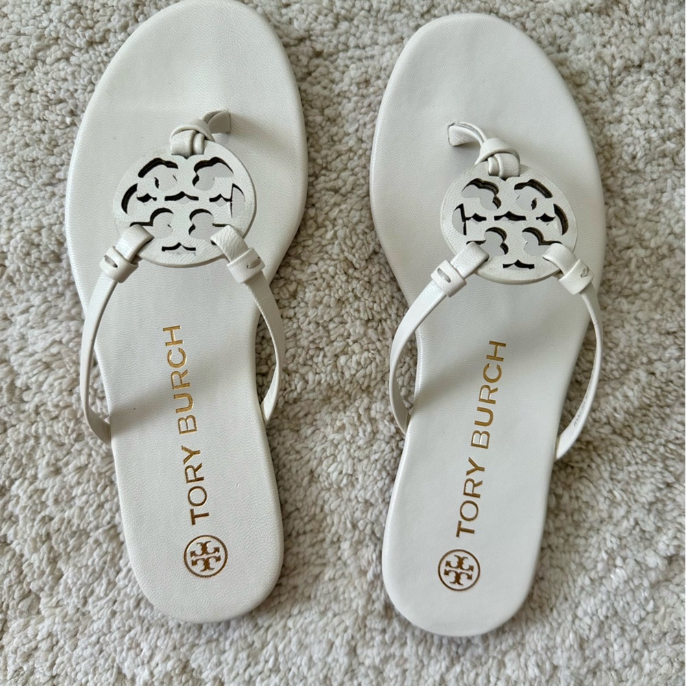 Tory Burch Ivory Flip Flops Brand New